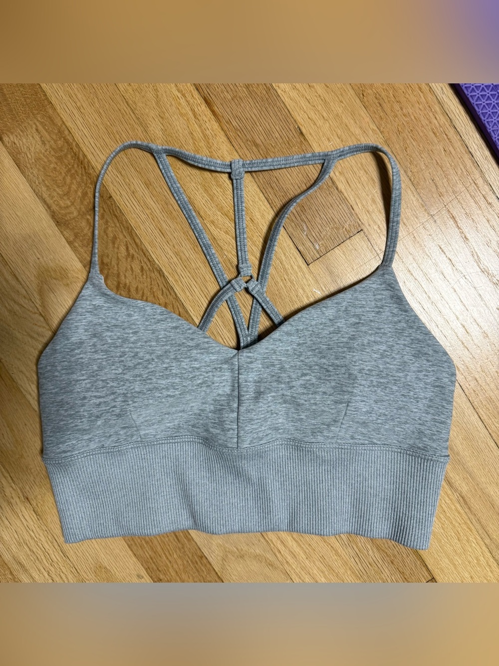 Alo Yoga Alosoft Lavish Sports Bra Athletic Grey Size Small Pilates Strappy
